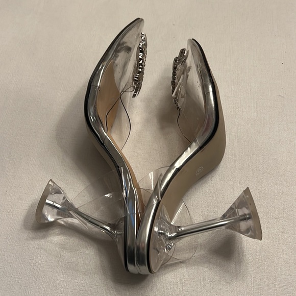 JOJO FOX CLEAR CRYSTAL HEELS - Picture 5 of 8